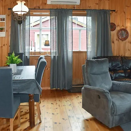 度假居 Three-bedroom In 1 *