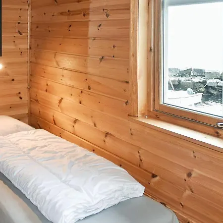 Three-bedroom In 1