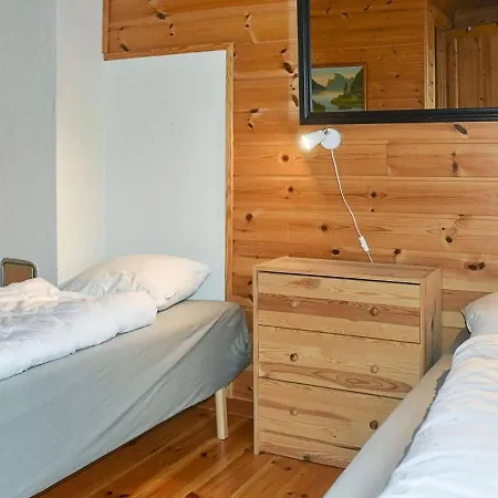 Three-bedroom In 1 *