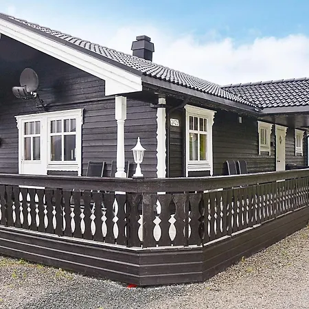 7 Person In Selje-by Traum Selje