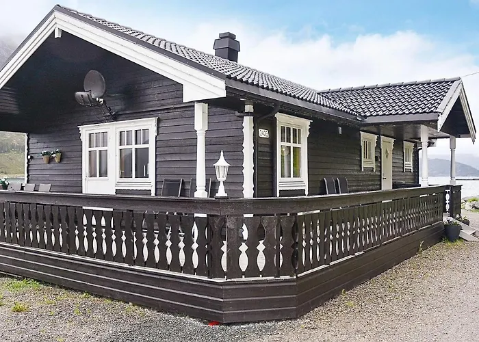 7 Person In Selje-by Traum *