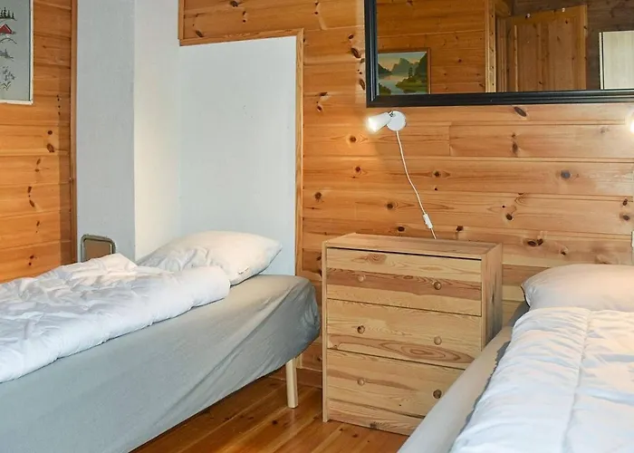 7 Person In Selje-by Traum *