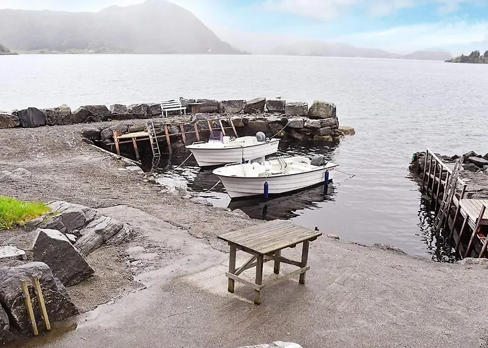 7 Person In Selje-by Traum Semesterbostad